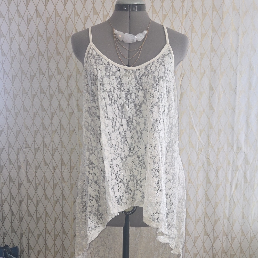 Rue21 White Lace High-Low Camisole Tank
